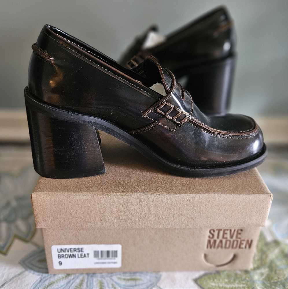 Gently Worn Steve Madden chunky loafers